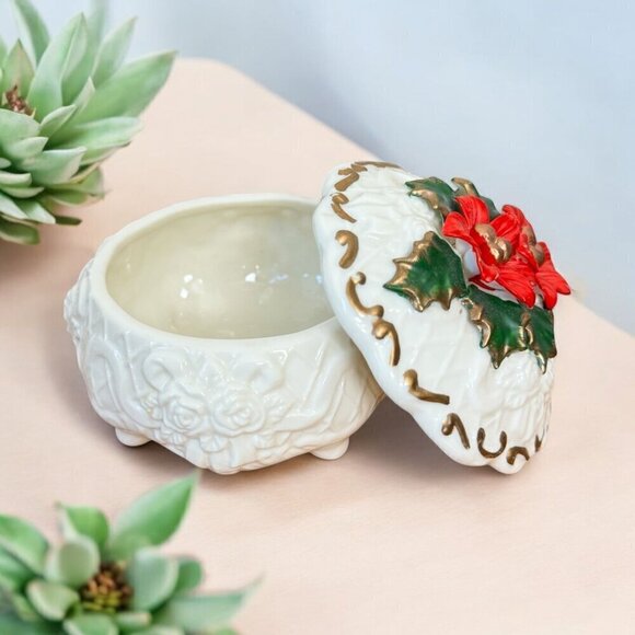 Unknown Other - Vintage Trinket Box Holly Berry Floral Porcelain Hand Painted Christmas Decor